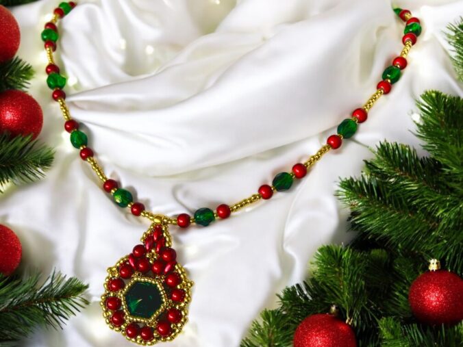 Christmas Georgiana Pendant