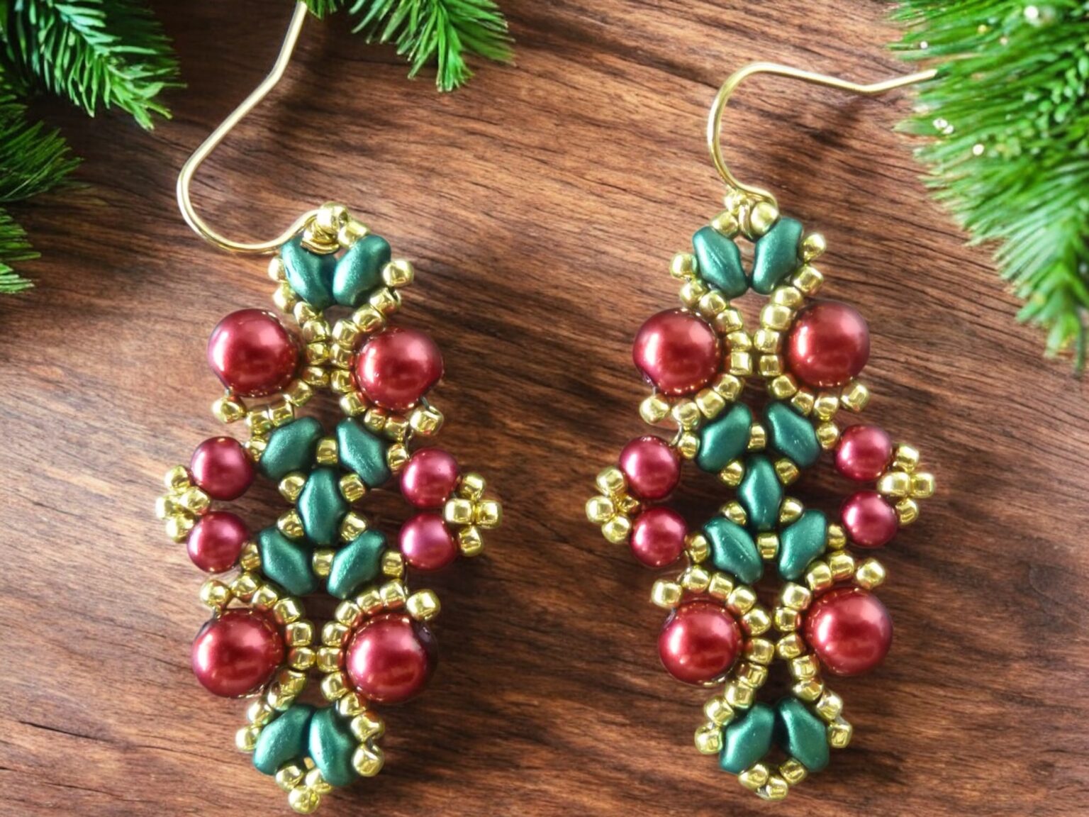 Christmas Extravaganza of Free Beading Patterns