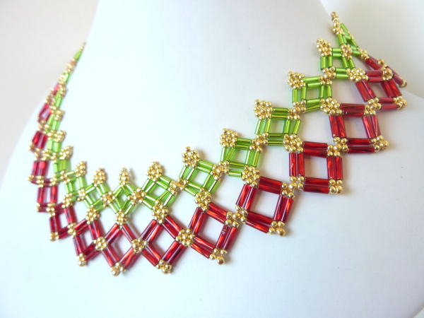 FREE beading pattern: Christmas Diamond Necklace