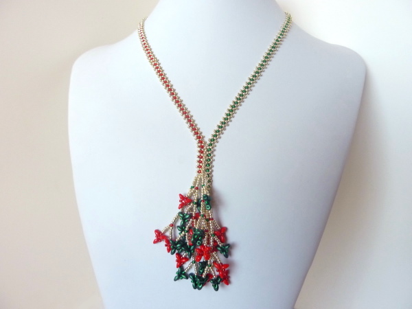 FREE beading pattern: Coral Superduo Necklace