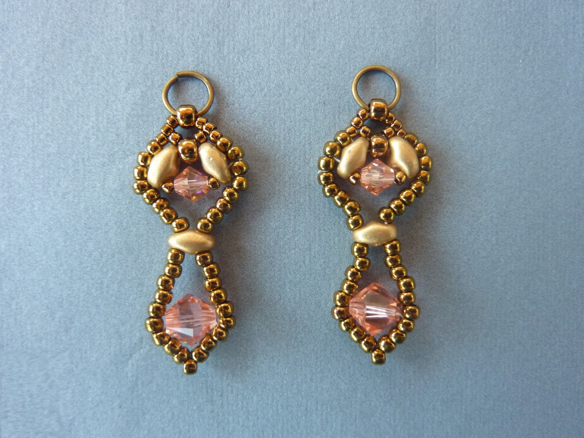 FREE beading pattern: Framed Crystal Drop Earrings