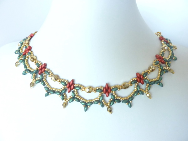 FREE beading pattern: Garland Necklace