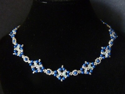 FREE beading pattern for necklace Diamond Motif - BeadDiagrams.com