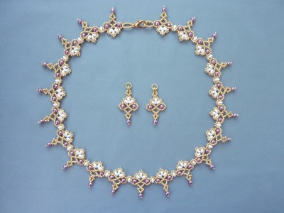 FREE beading pattern for Twin Floret Earrings - BeadDiagrams.com