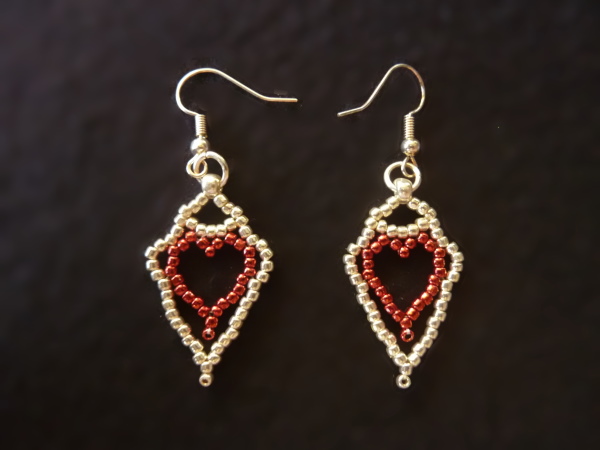 FREE beading pattern: Pretty Hearts Earrings